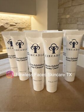 Circadia Micro-Exfoliating Honey Cleanser — (10) sample/travel - exp 5/28
